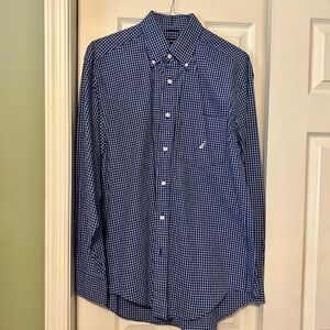Men’s royal blue Nautica shirt